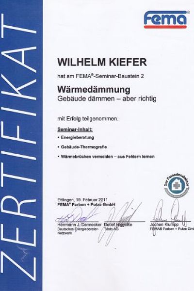 klein-ingeborg-neugebauer-zu-fassadendoktor-0001A5A88514-84B1-575D-BD3D-D3DF0C18E072.jpg